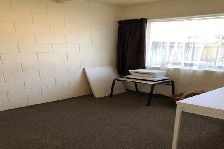 Photo of property in 1-3/554 Ruahine Street, Hokowhitu, Palmerston North, 4410