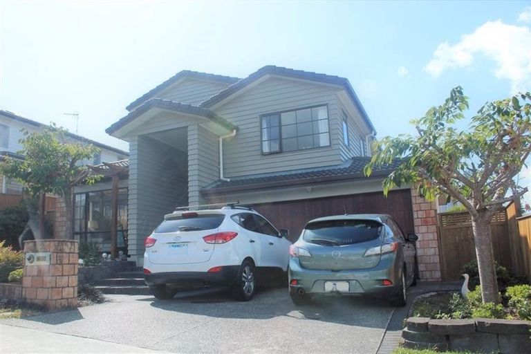 Photo of property in 36 Seresin Crescent, Flat Bush, Auckland, 2016