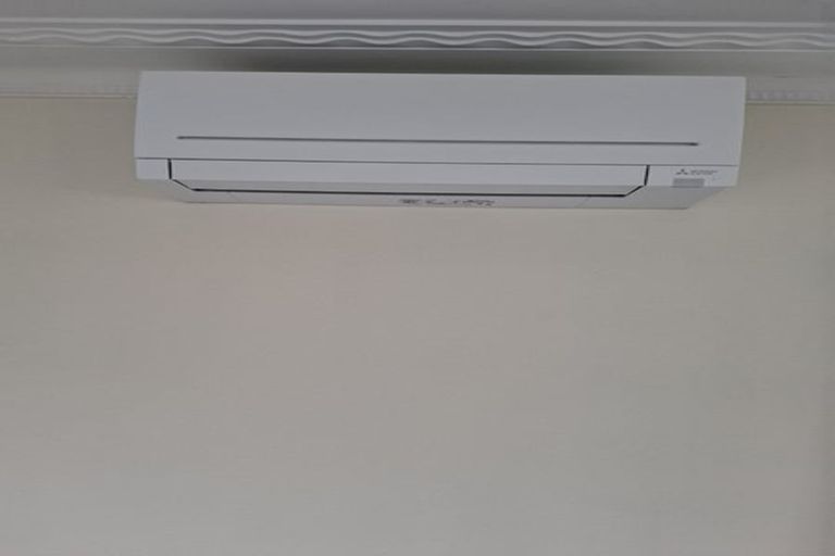 Photo of property in 7b Abel Tasman Avenue, Henderson, Auckland, 0610