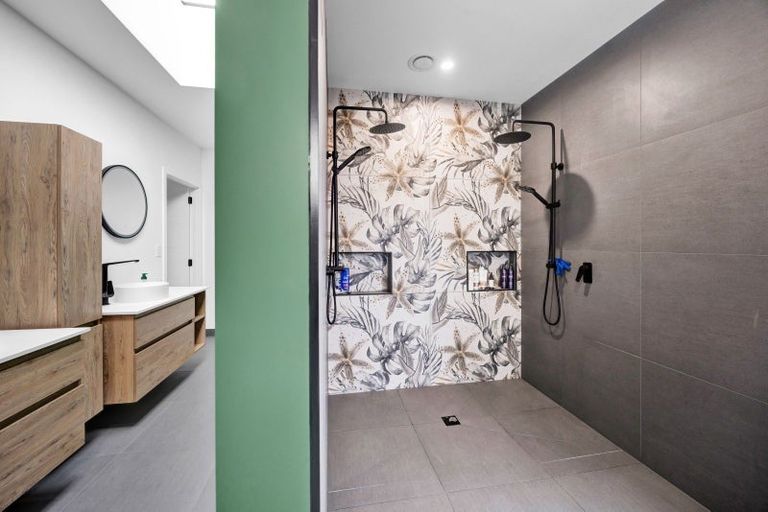 Photo of property in 66d Flint Road, Stratford, 4332