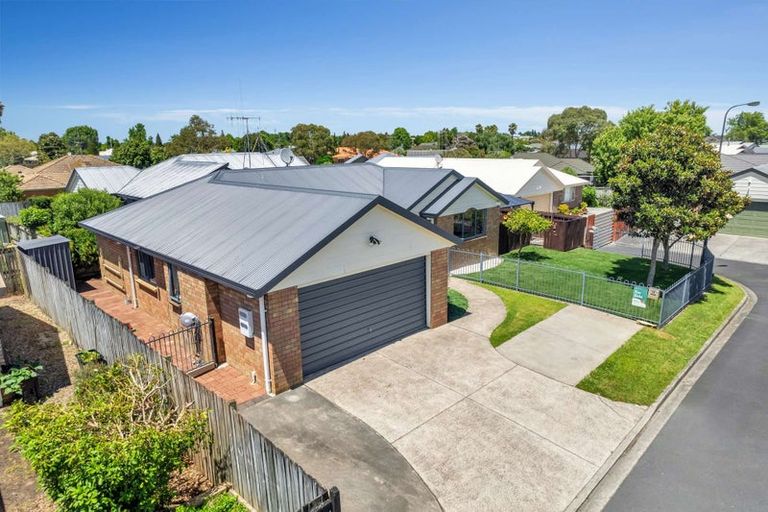 Photo of property in 38 Diomede Glade, Flagstaff, Hamilton, 3210