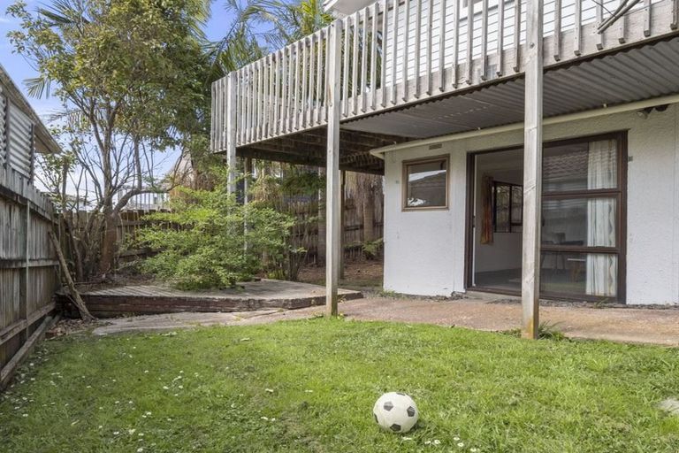 Photo of property in 1/94 Archers Road, Glenfield, Auckland, 0629