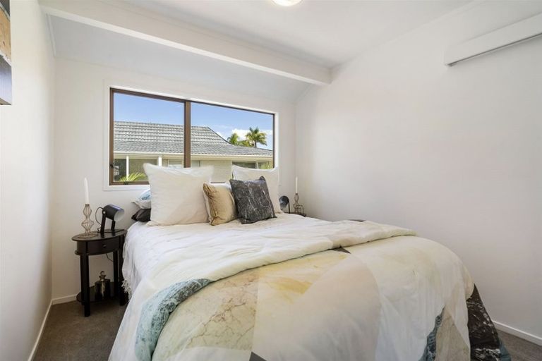 Photo of property in 154 Stapleford Crescent, Browns Bay, Auckland, 0630