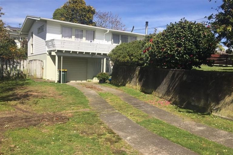 Photo of property in 1 Penrith Street, Westown, New Plymouth, 4310