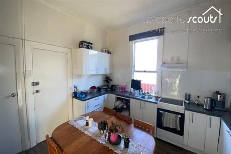 Photo of property in 180 Melbourne Street, South Dunedin, Dunedin, 9012