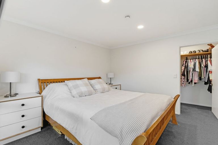 Photo of property in 16a Bullmore Place, Pukehangi, Rotorua, 3015