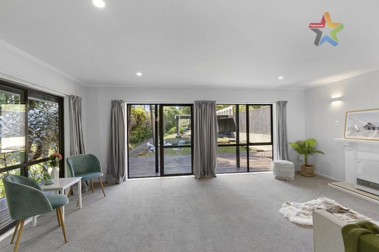 Photo of property in 24 Kennedy Grove, Stokes Valley, Lower Hutt, 5019