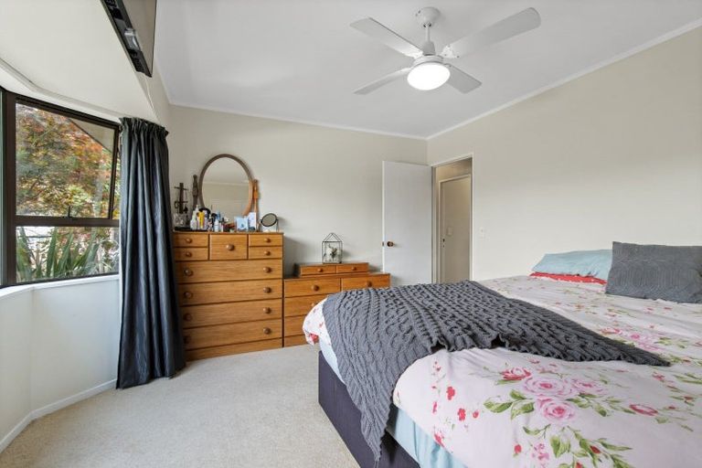 Photo of property in 28 Lansdowne Crescent, Glenview, Hamilton, 3206