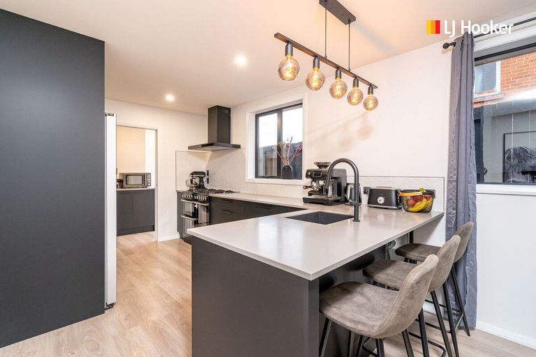 Photo of property in 2 Rutland Street, Mornington, Dunedin, 9011