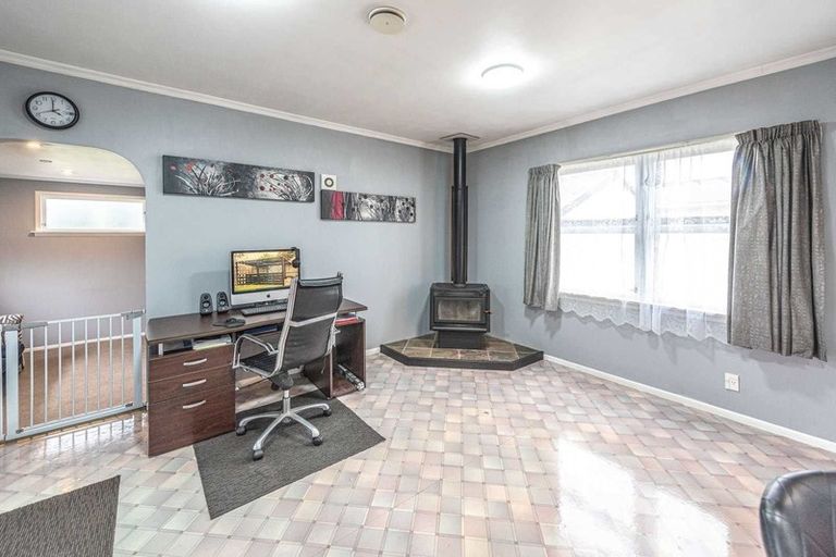 Photo of property in 77 Puriri Street, Gonville, Whanganui, 4501