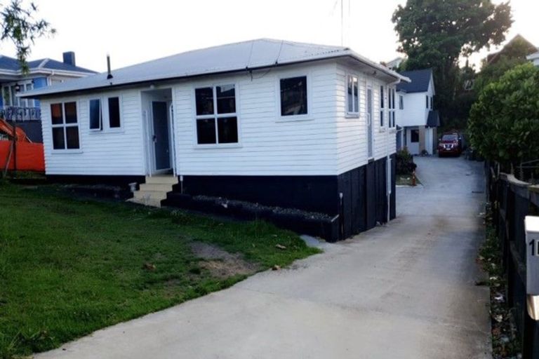 Photo of property in 1 Rothery Road, Hillpark, Auckland, 2102