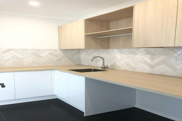 Photo of property in 10 Fetter Lane, Paerata, 2124