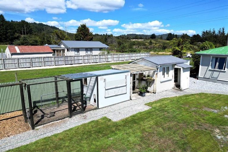 Photo of property in 21 Ohau Street, Dobson, Greymouth, 7805