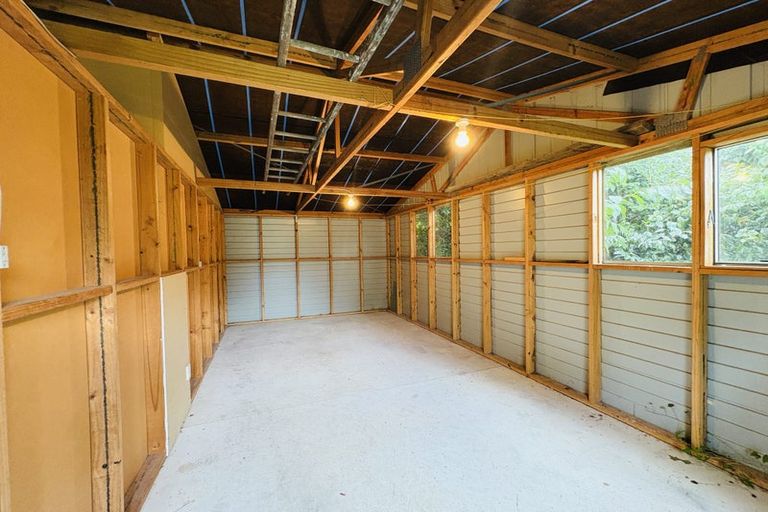Photo of property in 29-31 Rangitira Avenue, Palmerston North, 4414