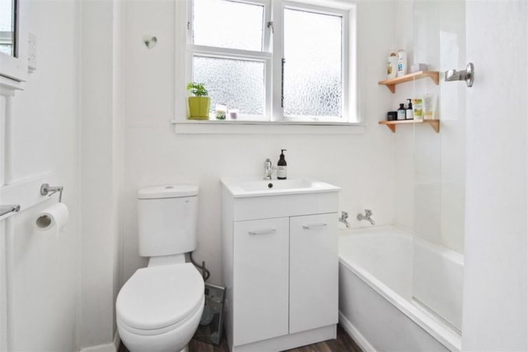 Photo of property in 5 Pinfold Avenue, Hamilton East, Hamilton, 3216