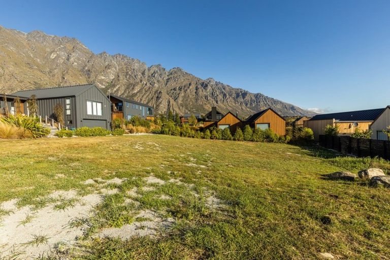 Photo of property in 5 Falconer Rise, Jacks Point, Queenstown, 9371