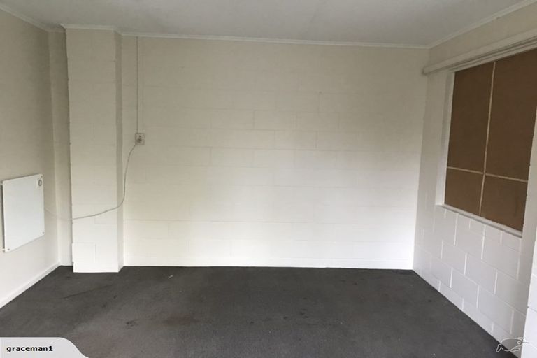 Photo of property in 28b Hillcrest Road, Papatoetoe, Auckland, 2025