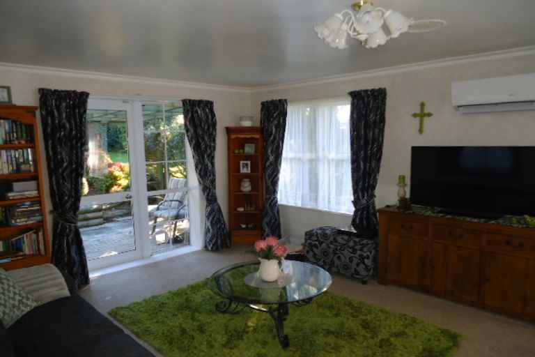 Photo of property in 2 Reid Drive, Putaruru, 3411