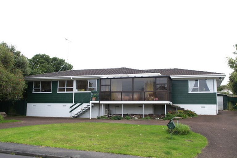 Photo of property in 2 Judkins Crescent, Cockle Bay, Auckland, 2014