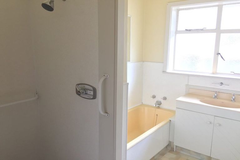 Photo of property in 71 Cutts Road, Russley, Christchurch, 8042