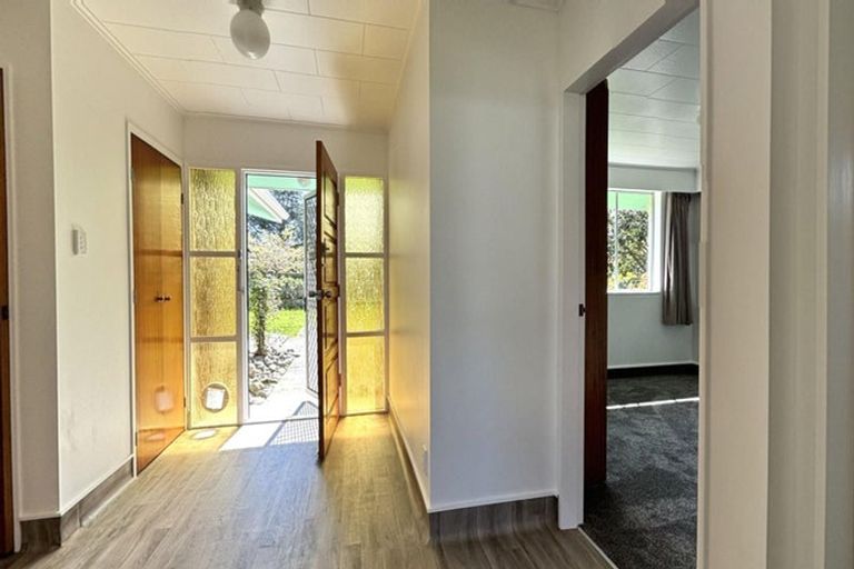 Photo of property in 28 Matai Street, Waikanae, 5036