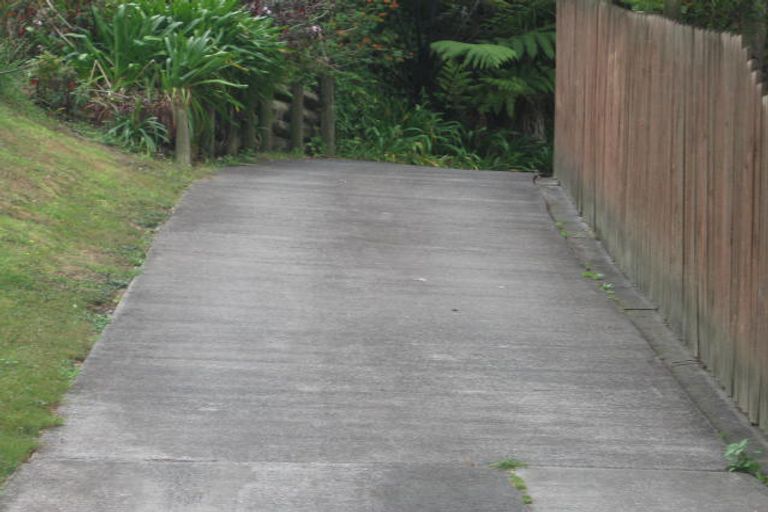 Photo of property in 31 Sapphire Place, Bayview, Auckland, 0629