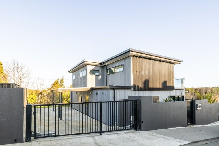 Photo of property in 19 Hospital Terrace, Hospital Hill, Napier, 4110