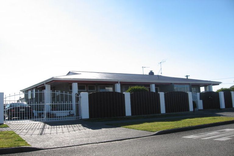 Photo of property in 135 Hall Street, Hokitika, 7810