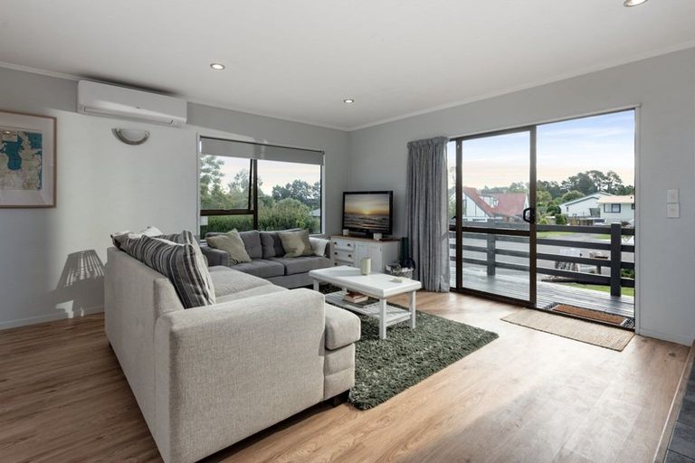 Photo of property in 14b Pokapu Place, Bethlehem, Tauranga, 3110