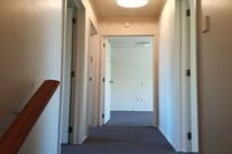 Photo of property in 7/351 West Coast Road, Glen Eden, Auckland, 0602