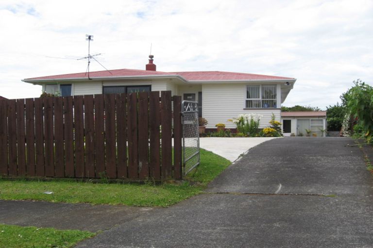 Photo of property in 8 Wayne Drive, Mangere, Auckland, 2022