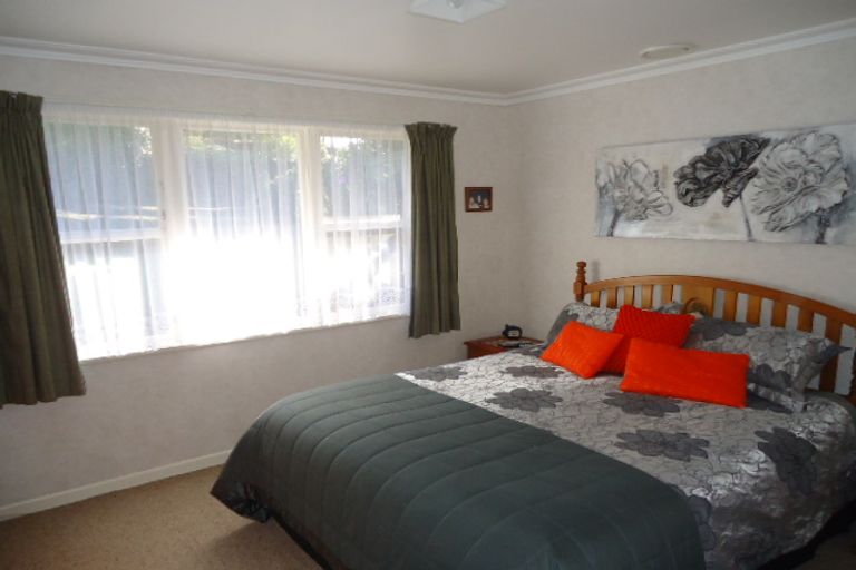 Photo of property in 2 Reid Drive, Putaruru, 3411