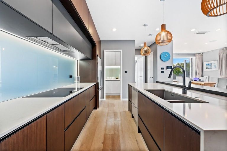 Photo of property in 24 Toanui Road, Hobsonville, Auckland, 0616