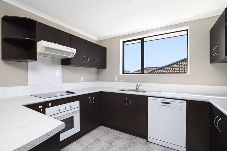 Photo of property in 17 George Arthur Place, Pukekohe, 2120