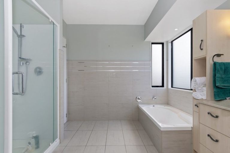 Photo of property in 4 Hillcrest Road, Otumoetai, Tauranga, 3110