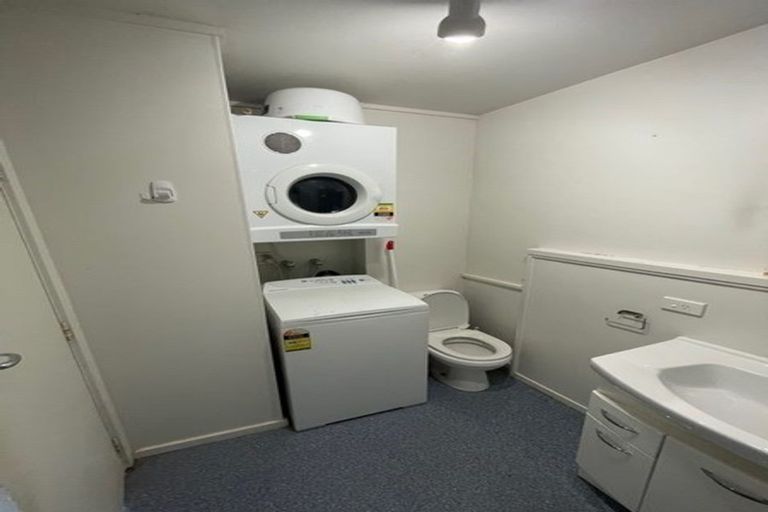 Photo of property in 4 Raroa Road, Kelburn, Wellington, 6012