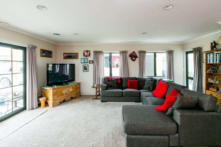 Photo of property in 38a Murphy Road, Taradale, Napier, 4112