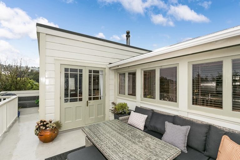 Photo of property in 25 Helston Road, Johnsonville, Wellington, 6037