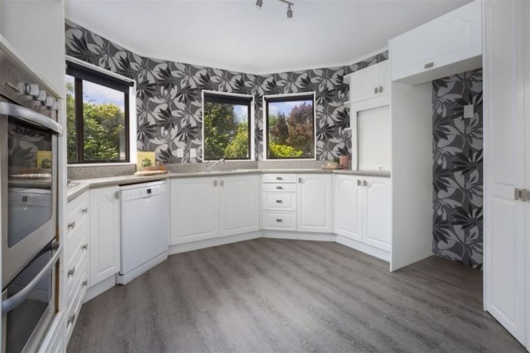 Photo of property in 77 Joseph Banks Drive, Whitby, Porirua, 5024