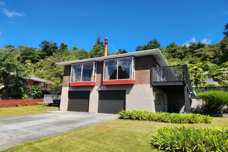 Photo of property in 44 Power Road, Karoro, Greymouth, 7805