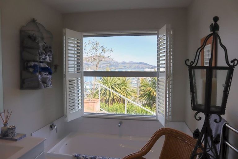 Photo of property in 1 Simeon Quay, Lyttelton, 8082