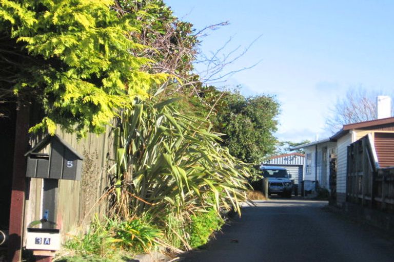 Photo of property in 7 Pluto Place, Milson, Palmerston North, 4414