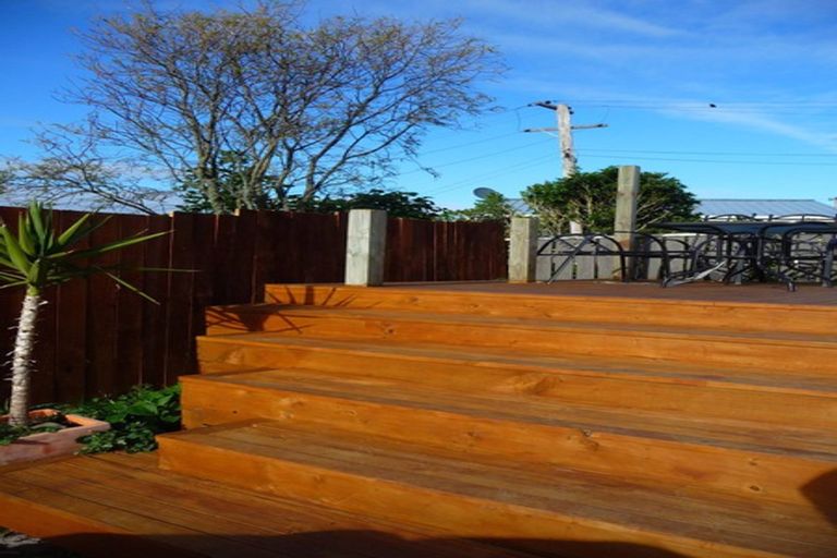 Photo of property in 65 Gordon Road, Plimmerton, Porirua, 5026