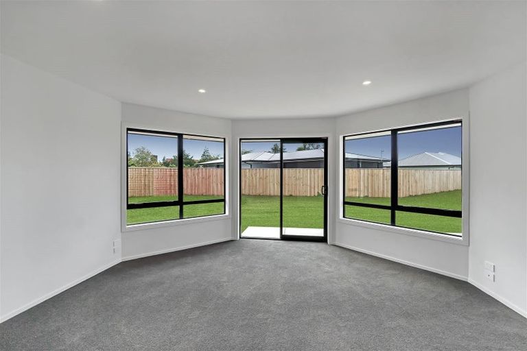 Photo of property in 19 Silverstone Loop, Rolleston, 7615