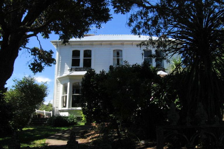 Photo of property in 127 Coromandel Street, Newtown, Wellington, 6021
