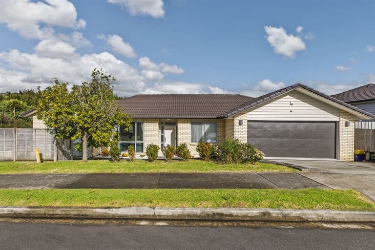 Photo of property in 5 Northbrook Close, Greenhithe, Auckland, 0632