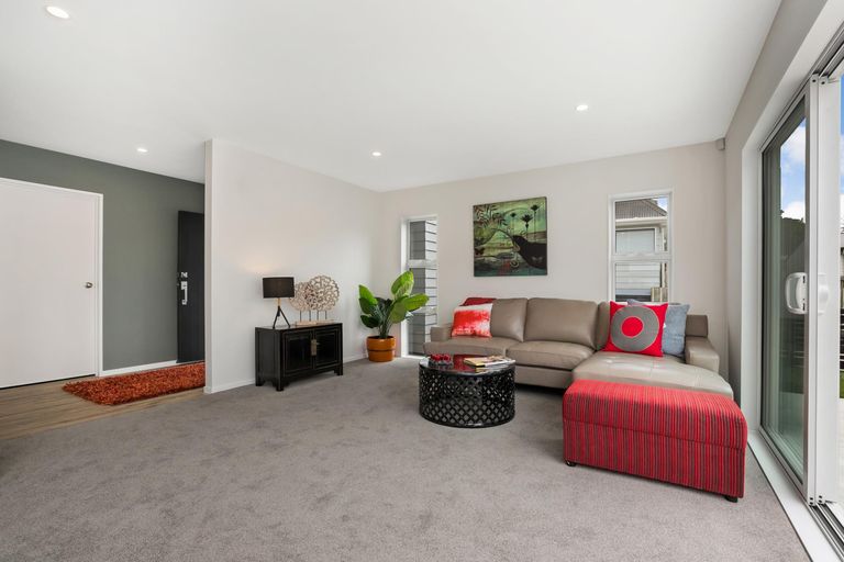 Photo of property in 3 Danden Way, Pukekohe, 2120