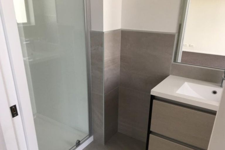 Photo of property in 55 Glidepath Road, Hobsonville, Auckland, 0616