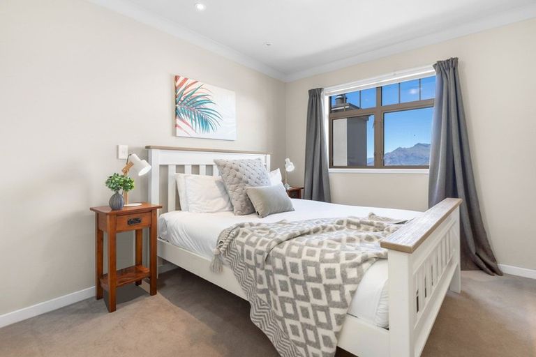 Photo of property in 10b Vancouver Drive, Queenstown, 9300
