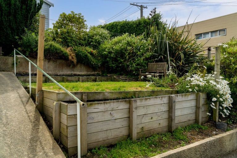Photo of property in 2a Longwood Avenue, Mornington, Dunedin, 9011